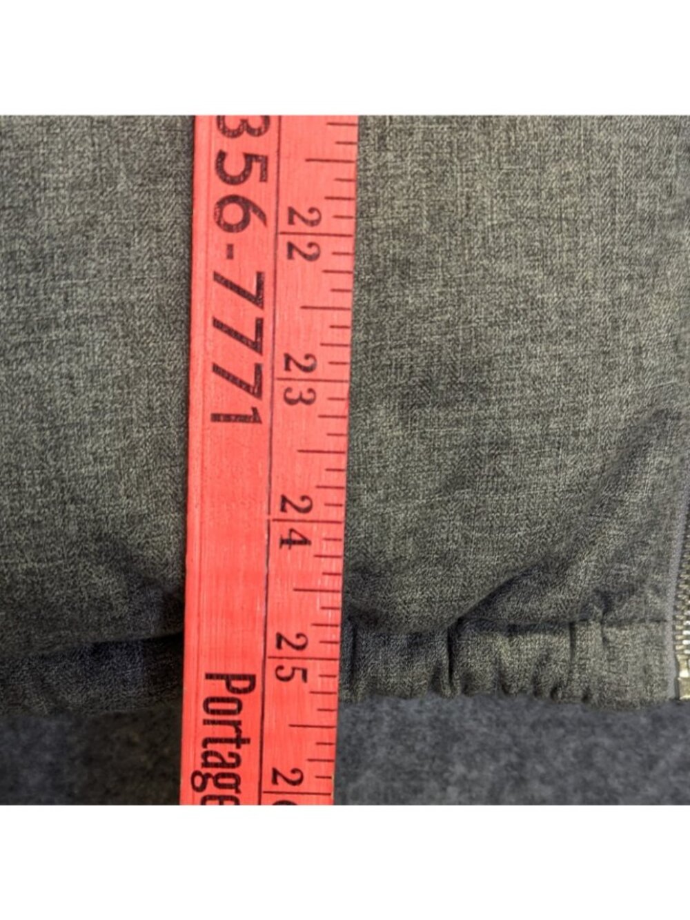 Old Navy Womens Medium Vest Gray Zip Front Warm Outerwear Puffer Jacket - Picture 5 of 8